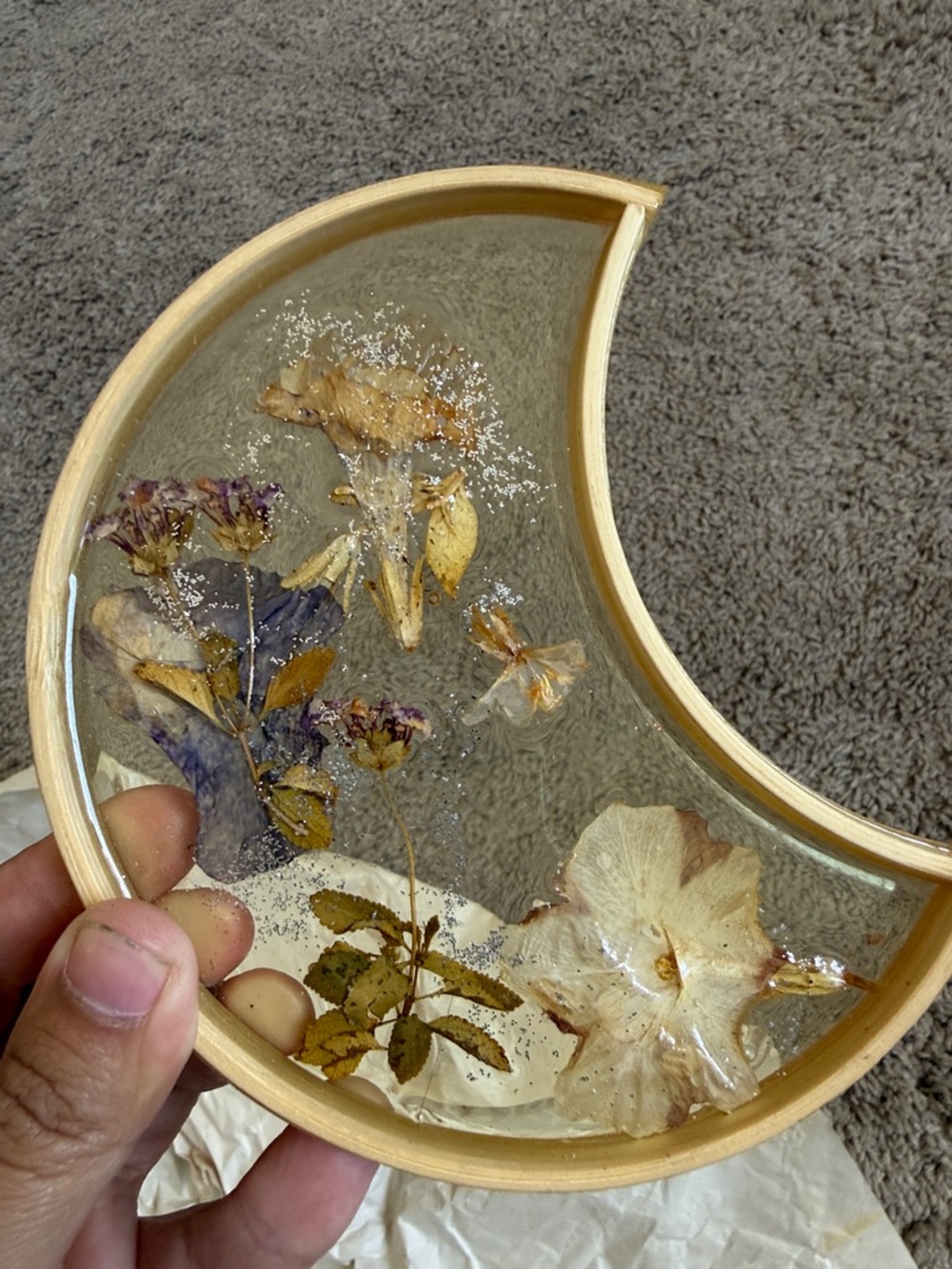 Crescent Moon Pressed Flower Tray - Wood Edge - Picture 3 of 5